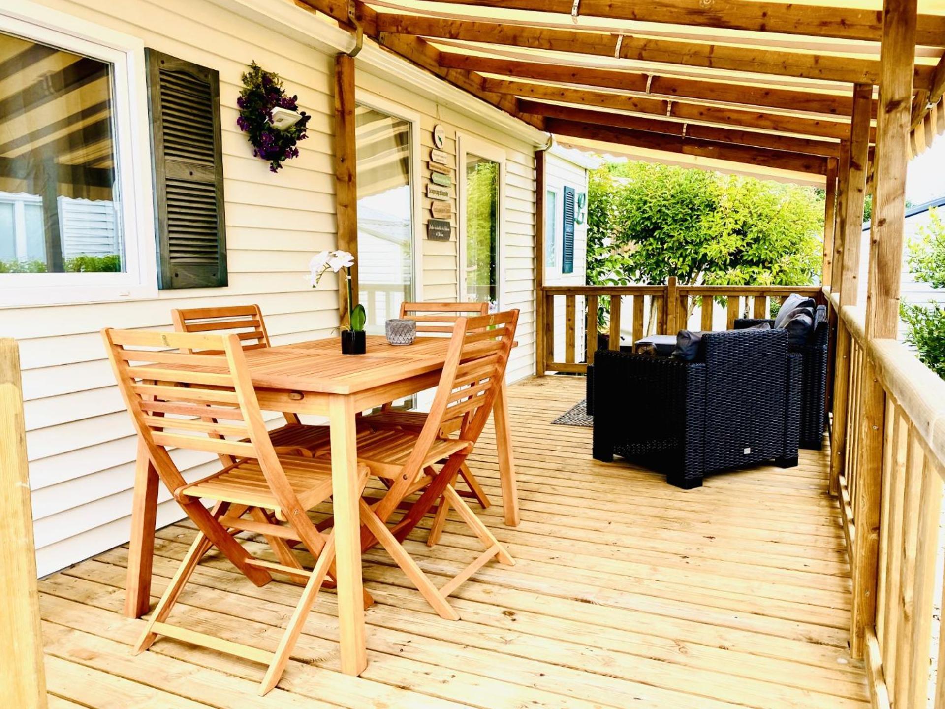 Evasion Oceanique : Mobil-home Dans Un 4* A 50m De L'ocean 4* La Betaudiere