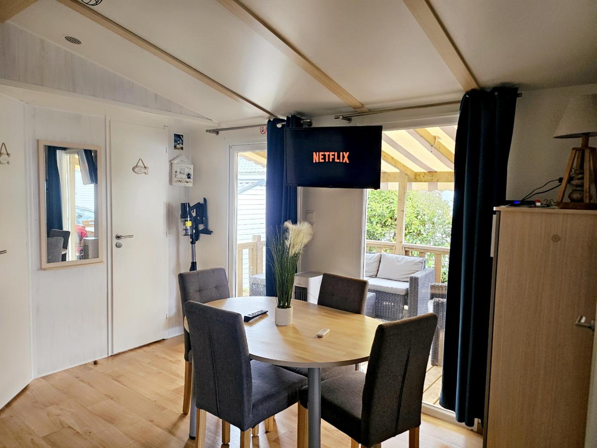 Campingplatz Evasion Oceanique : Mobil-home Dans Un 4* A 50m De L'ocean La Betaudiere